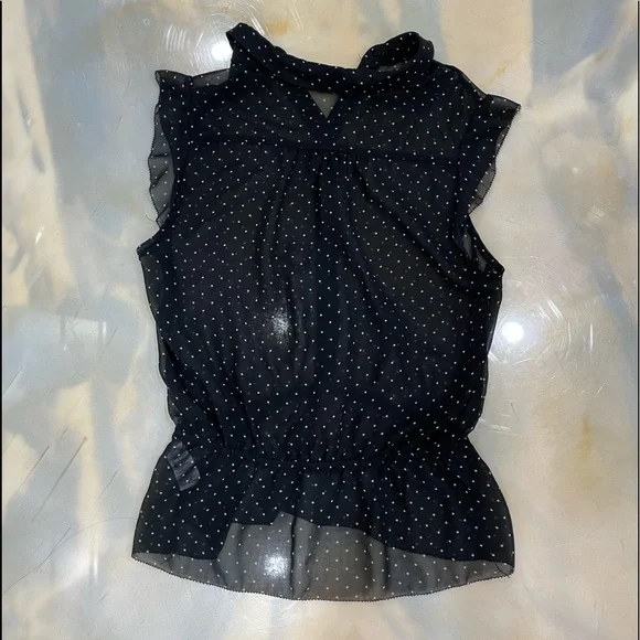 Mesh buttoned top - Picture 2 of 3